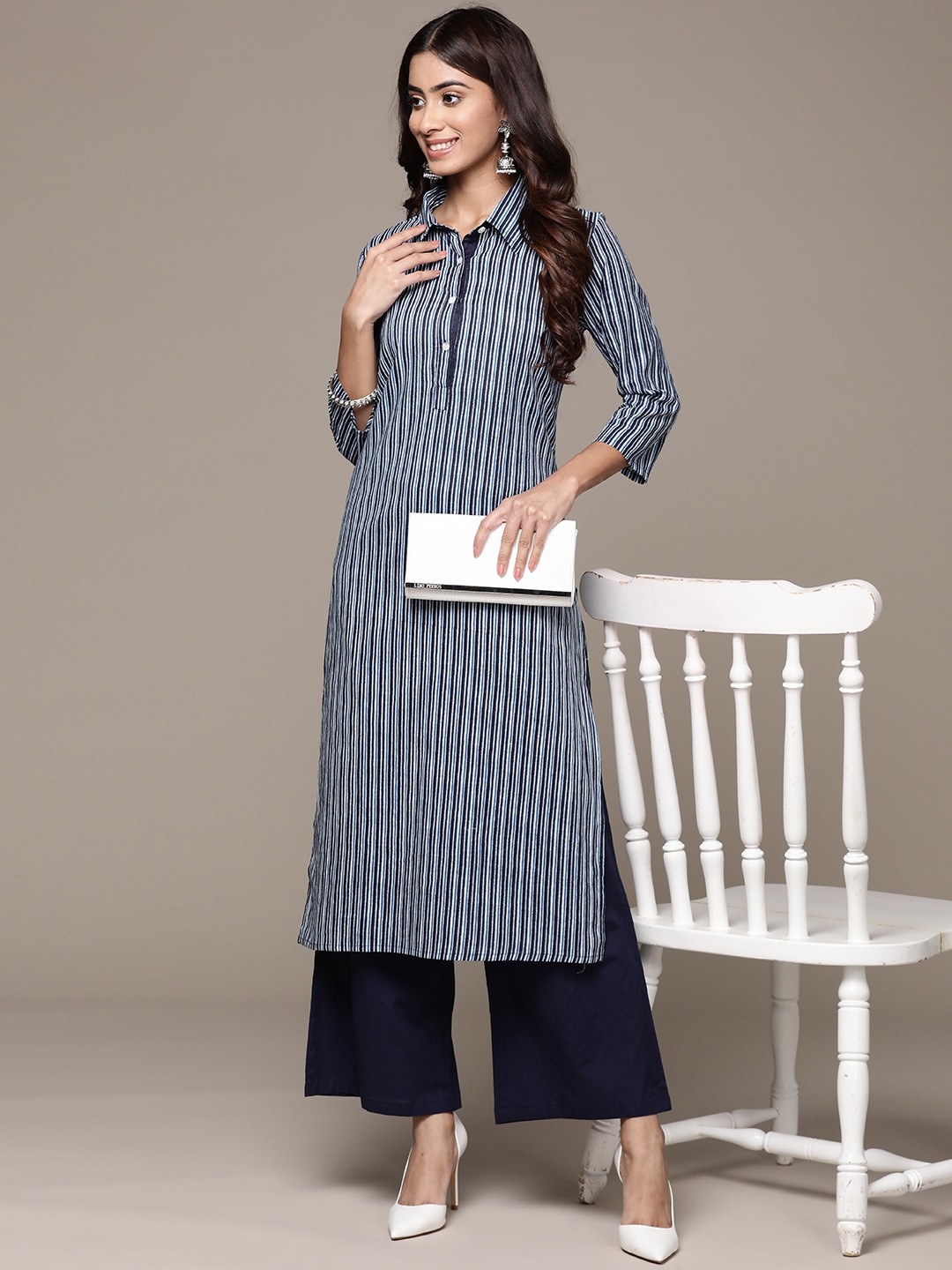 

Anubhutee Women Striped Cotton Kurta, Navy blue