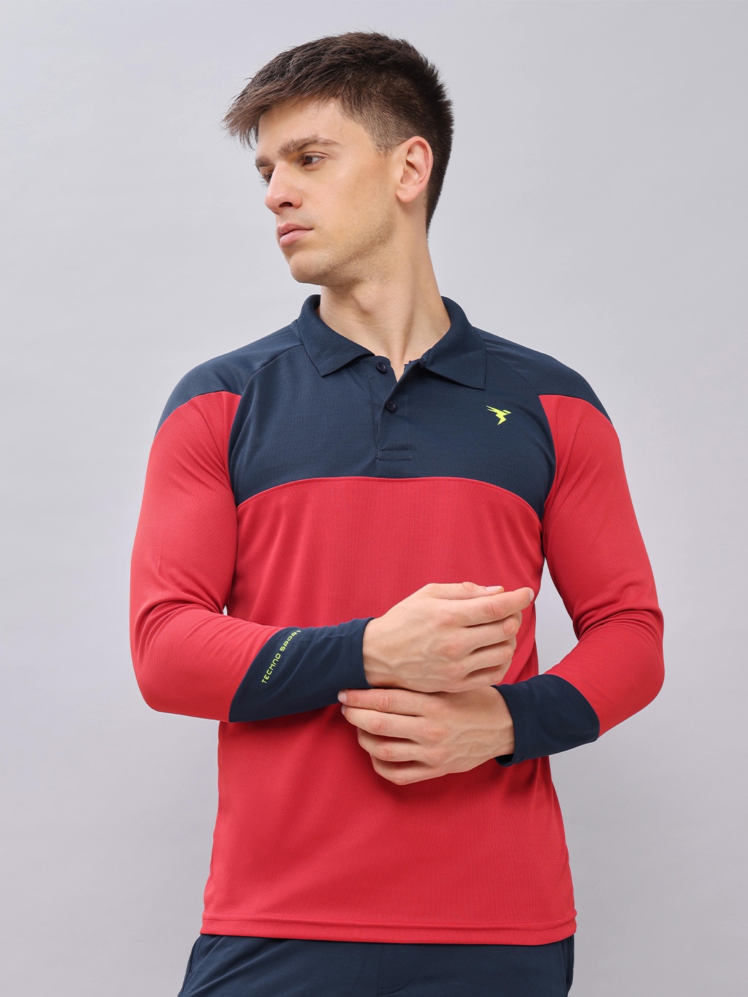 

Technosport Colourblocked Antimicrobial Polo Collar Slim Fit T-shirt, Red