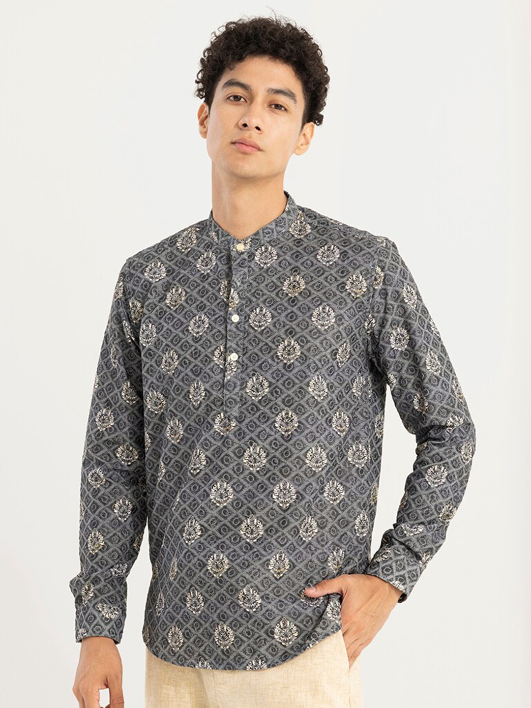 

Snitch Classic Slim Fit Opaque Printed Casual Shirt, Grey