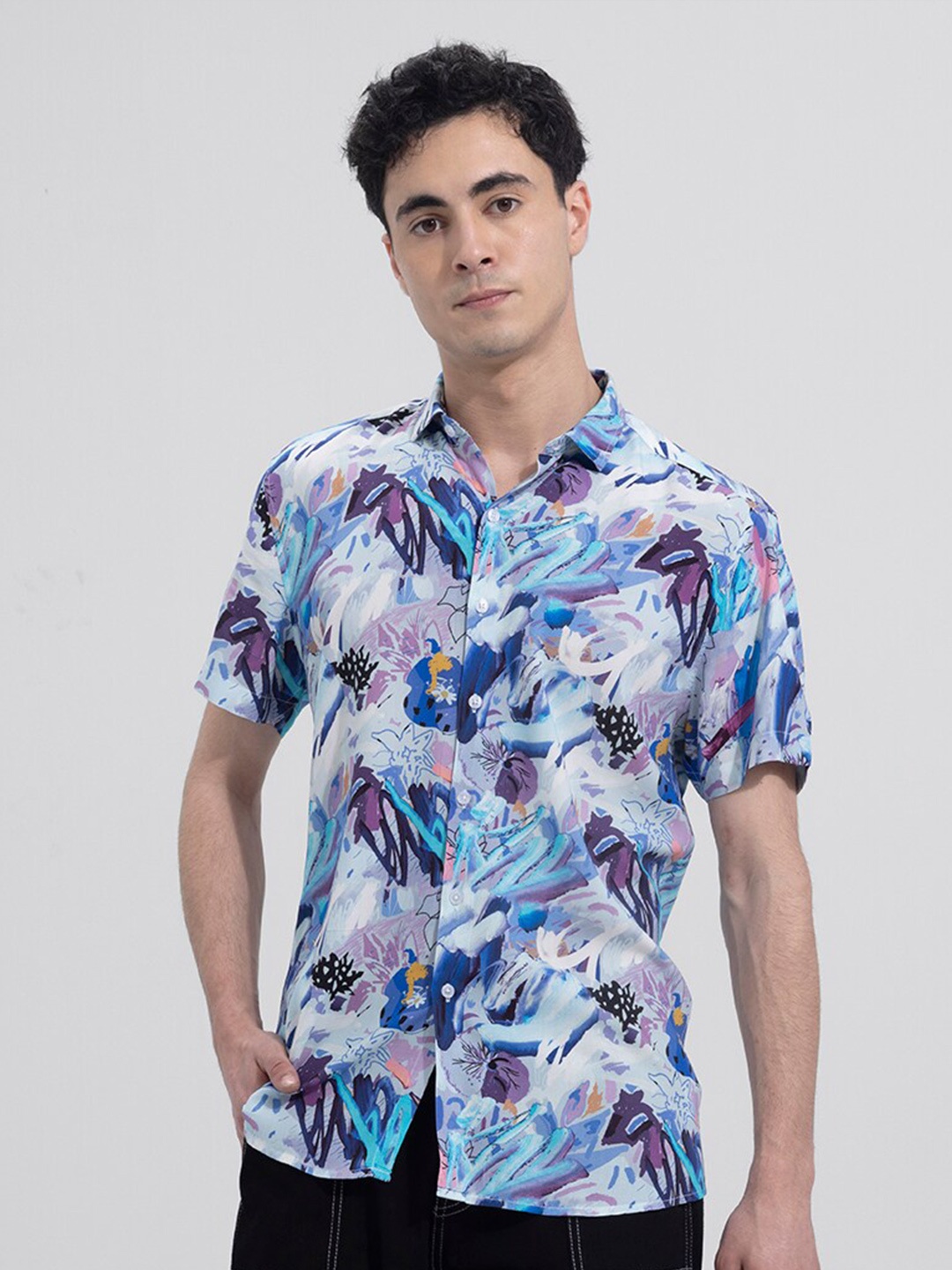 

Snitch Blue Abstract Printed Classic Slim Fit Casual Shirt