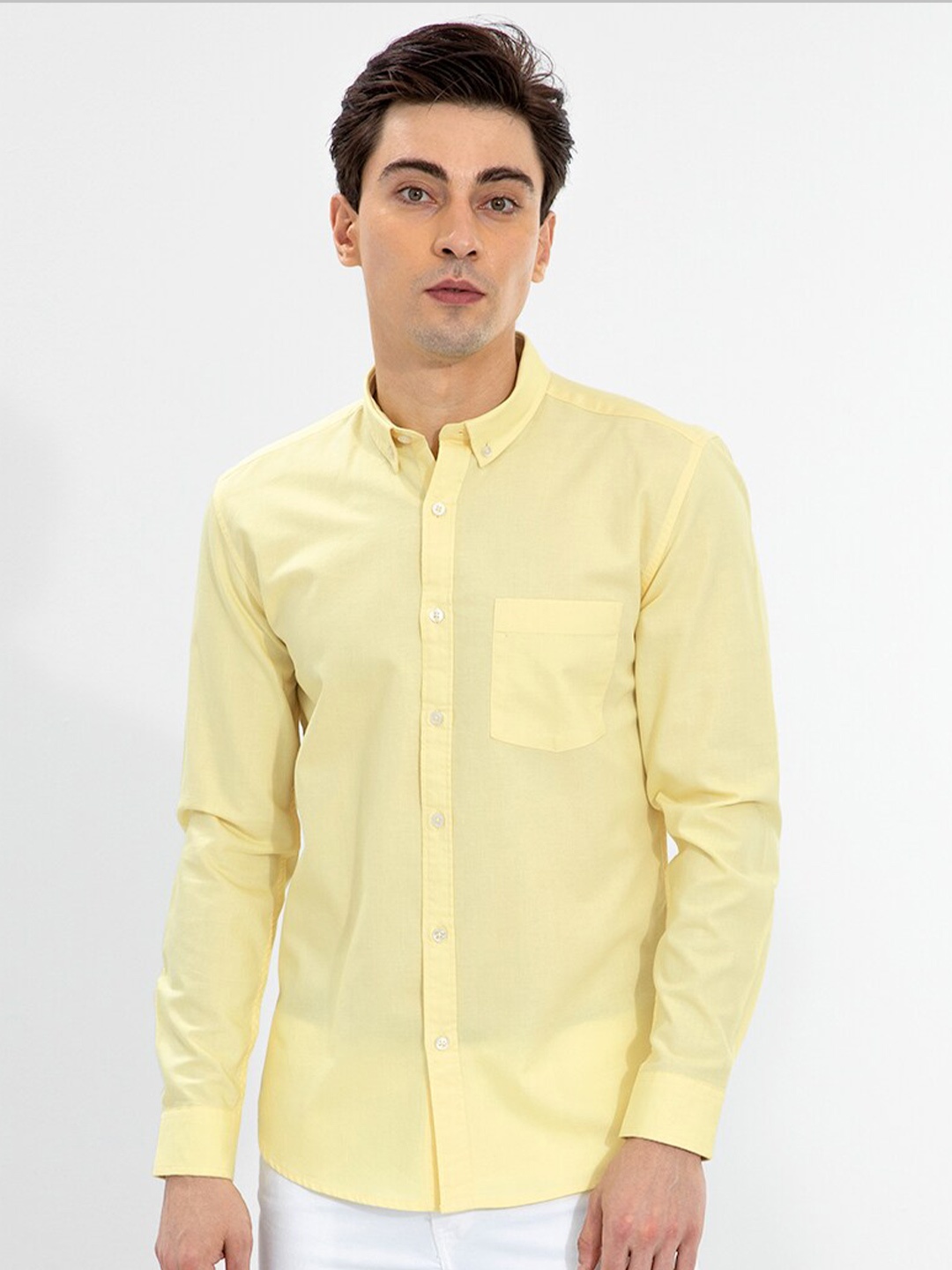 

Snitch Yellow Classic Slim Fit Cotton Casual Shirt