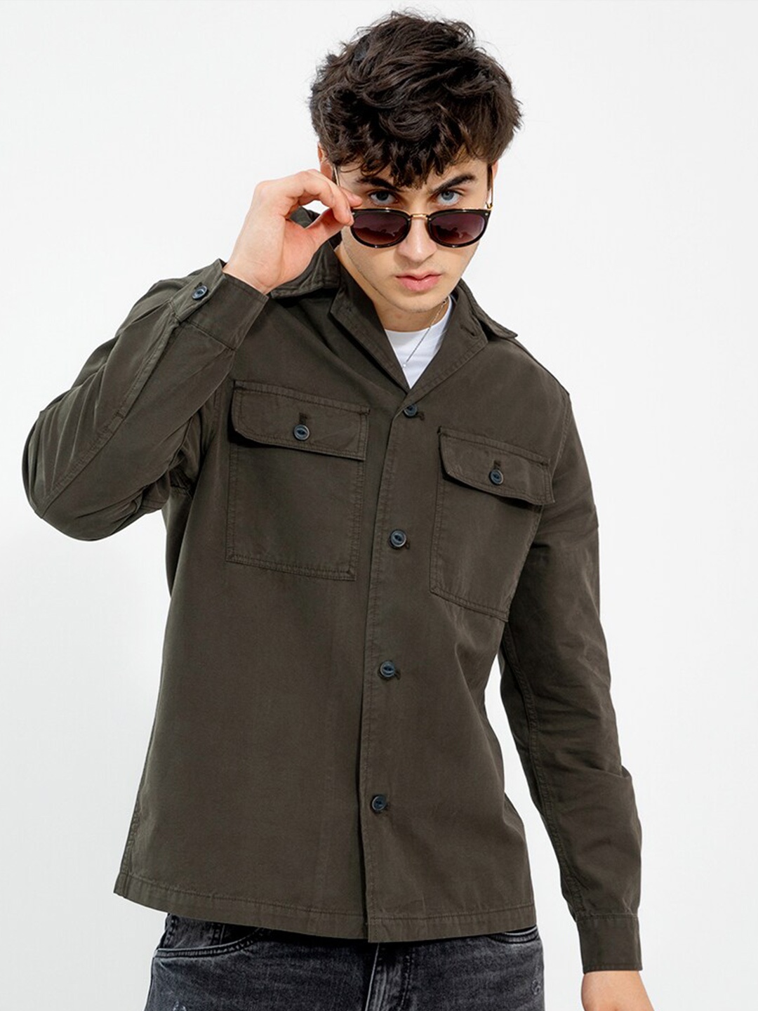 

Snitch Men Olive Green Classic Opaque Casual Shirt