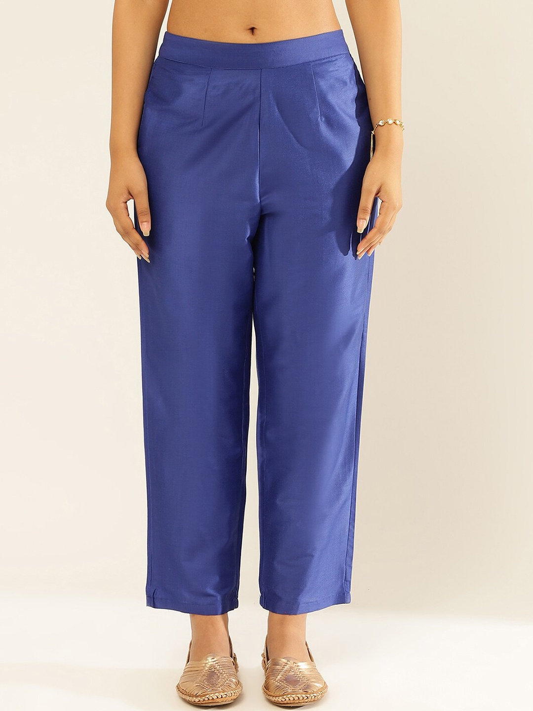 

Abhishti Women Mid-Rise Trousers, Blue