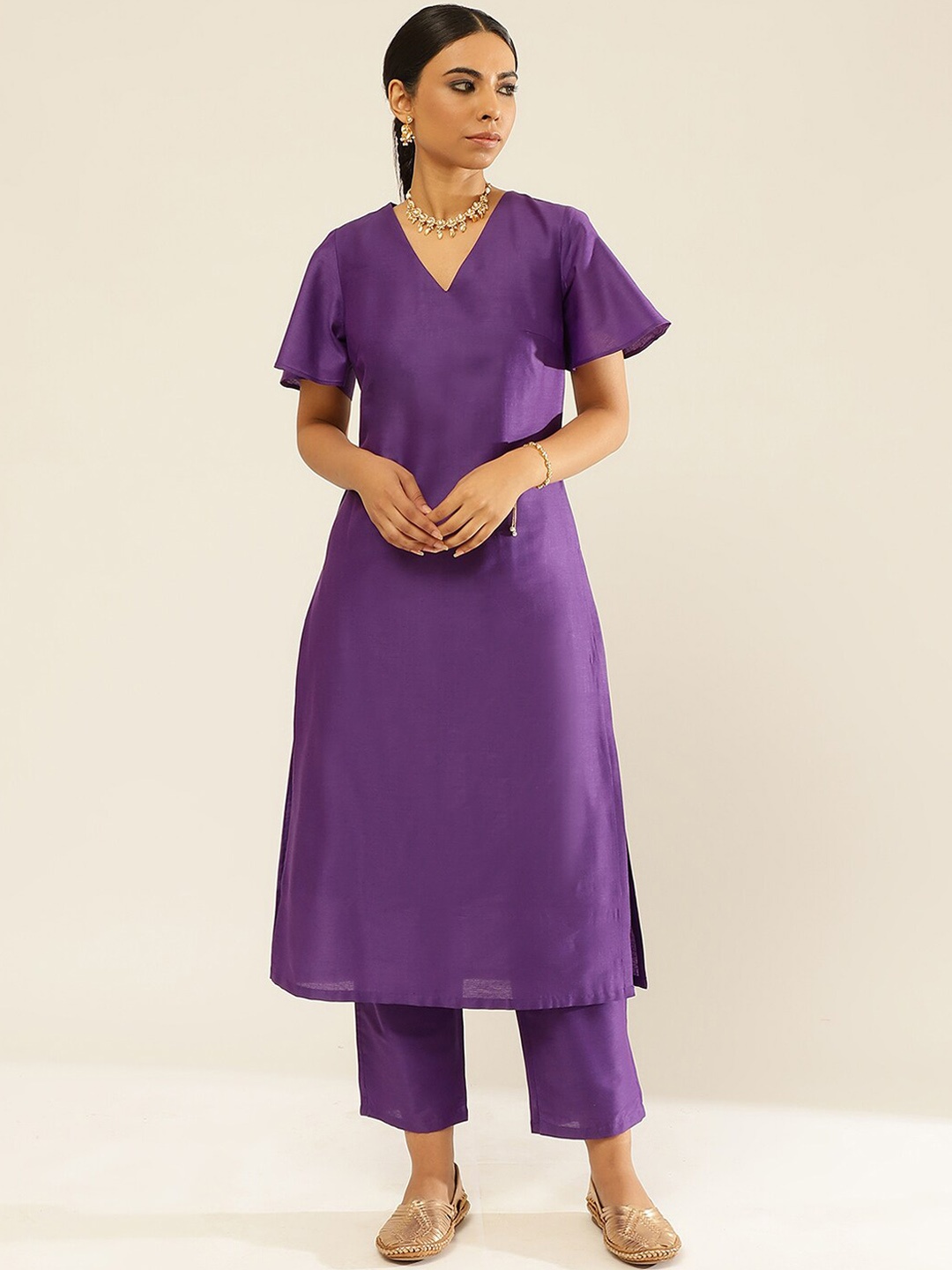 

Abhishti V-Neck Flared Sleeves Regular Kurta With Trousers, Purple