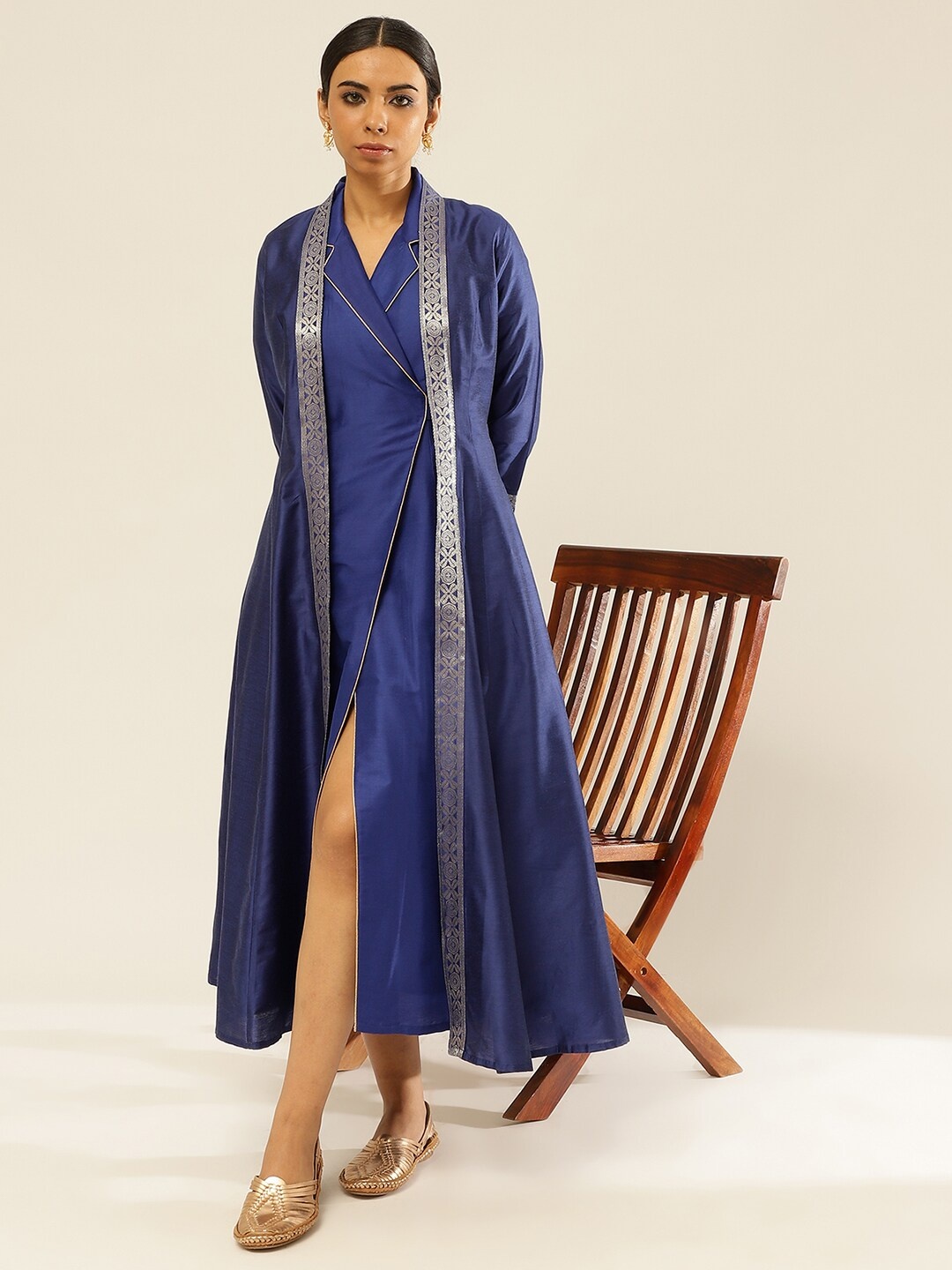 

Abhishti Lapel Collar Tie-Ups Wrap Midi Dress With Banarasi Jacket, Blue