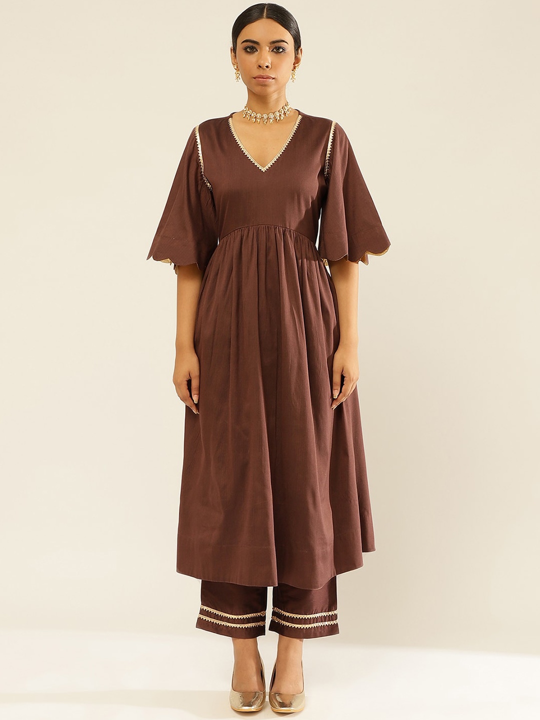 

Abhishti Empire Gotta Patti V- Neck Kurta With Trousers, Brown