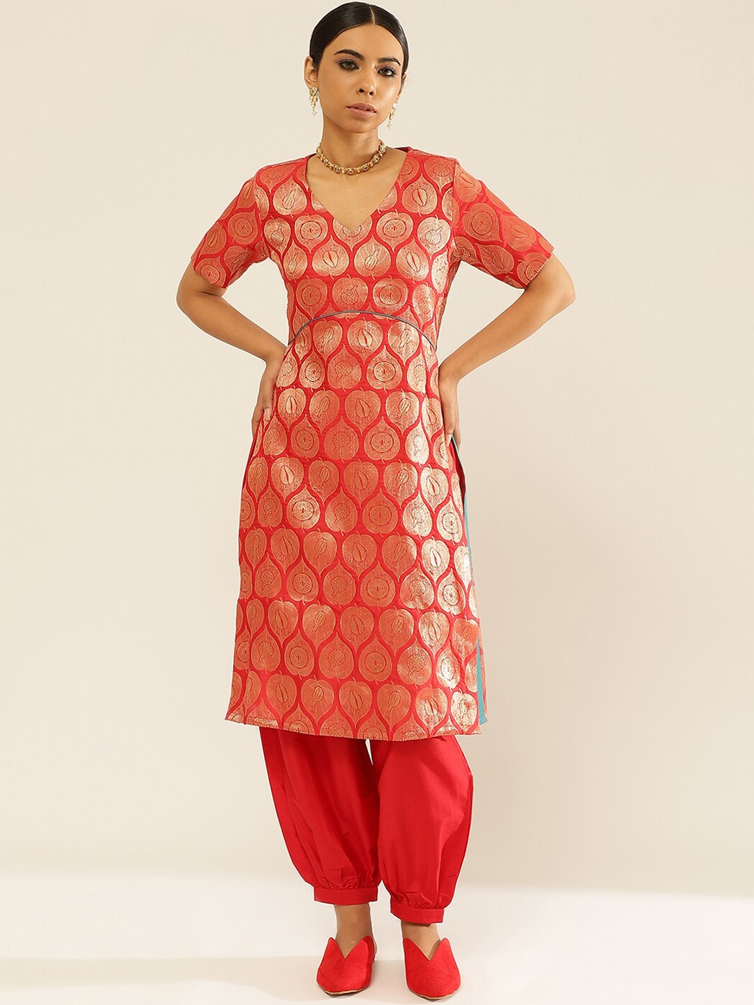 

Abhishti Ethnic Motifs Woven Design Zari Work Kurta With Patiala, Red