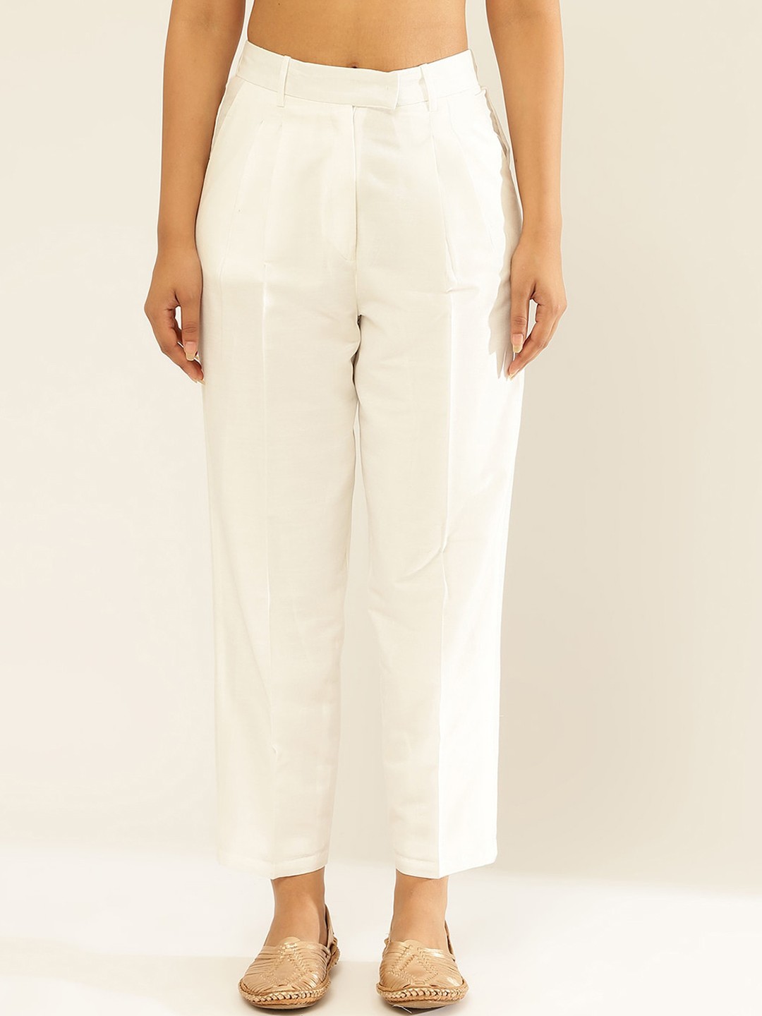 

Abhishti Women Mid-Rise Trousers, White