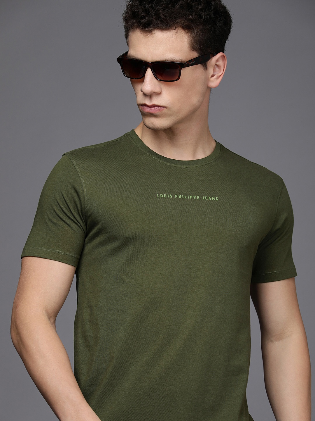 

Louis Philippe Jeans Solid Round Neck Pure Cotton Slim Fit T-shirt, Olive