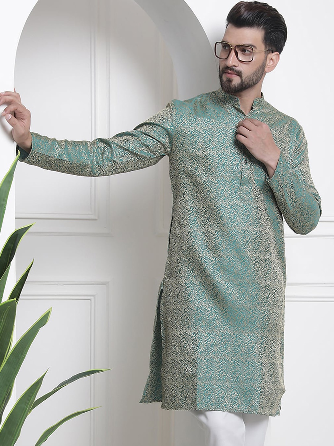 

SOJANYA Ethnic Motifs Woven Design Jacquard Regular Kurta, Green