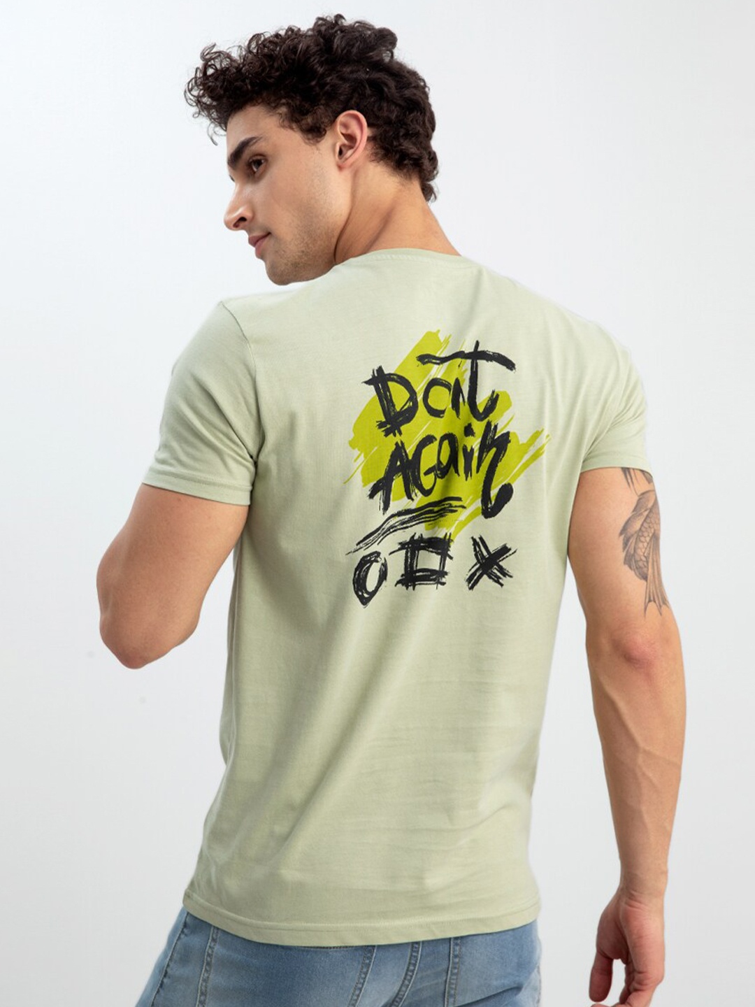 

Snitch Green Typography Printed Cotton Slim Fit T-Shirt