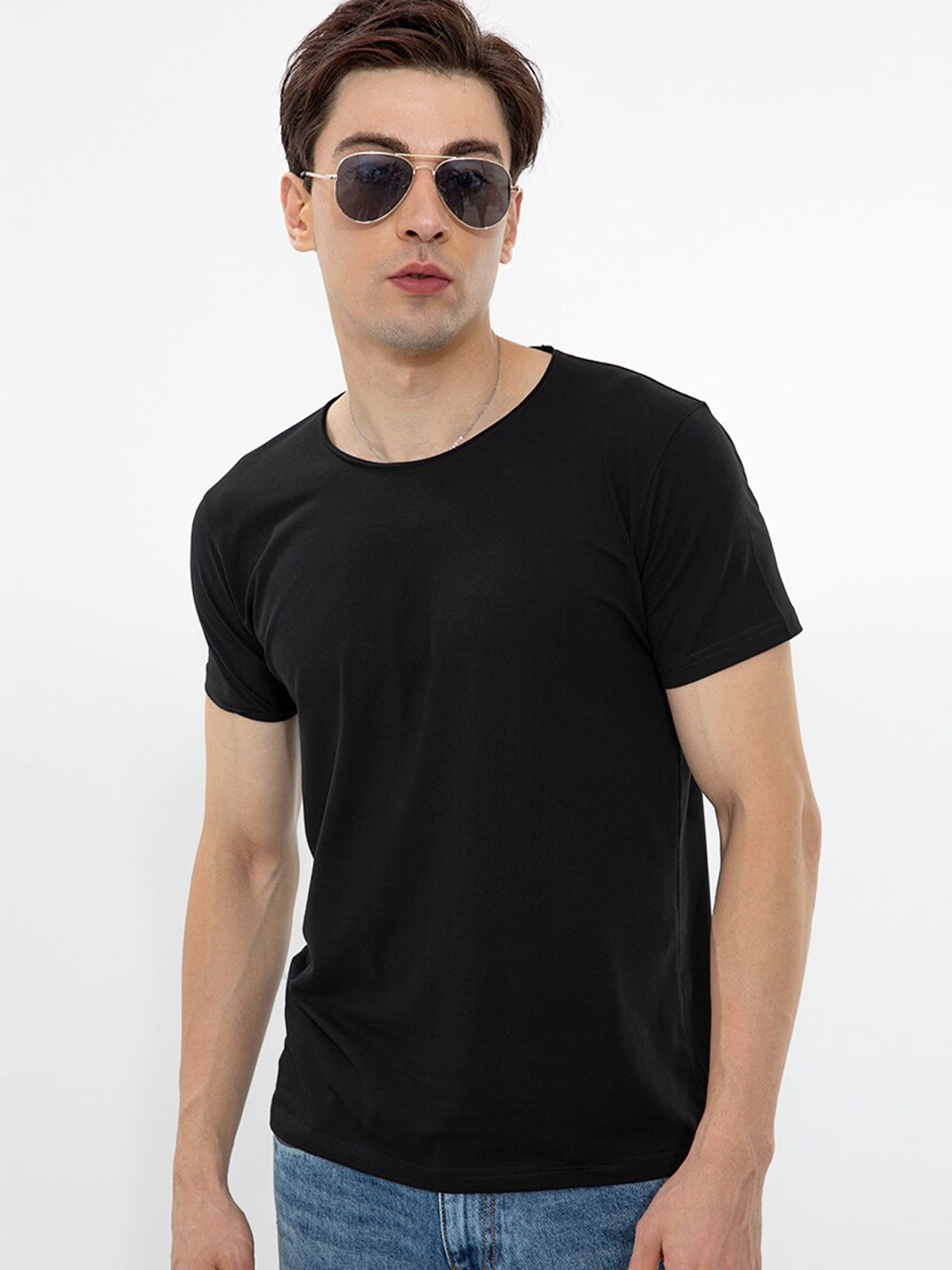 

Snitch Black Round Neck Cotton T-shirt