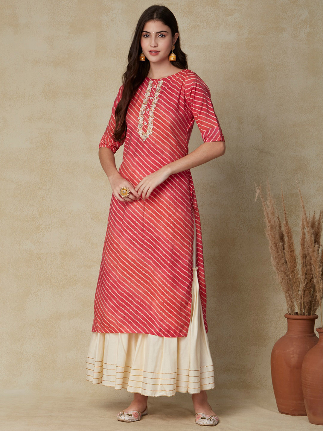 

FASHOR Pink Leheriya Printed & Embroidered Sequined Straight Kurta