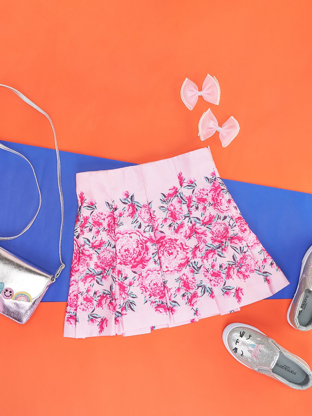 

Pantaloons Junior Girls Floral Printed Pleated Pure Cotton A-Line Skirt, Pink