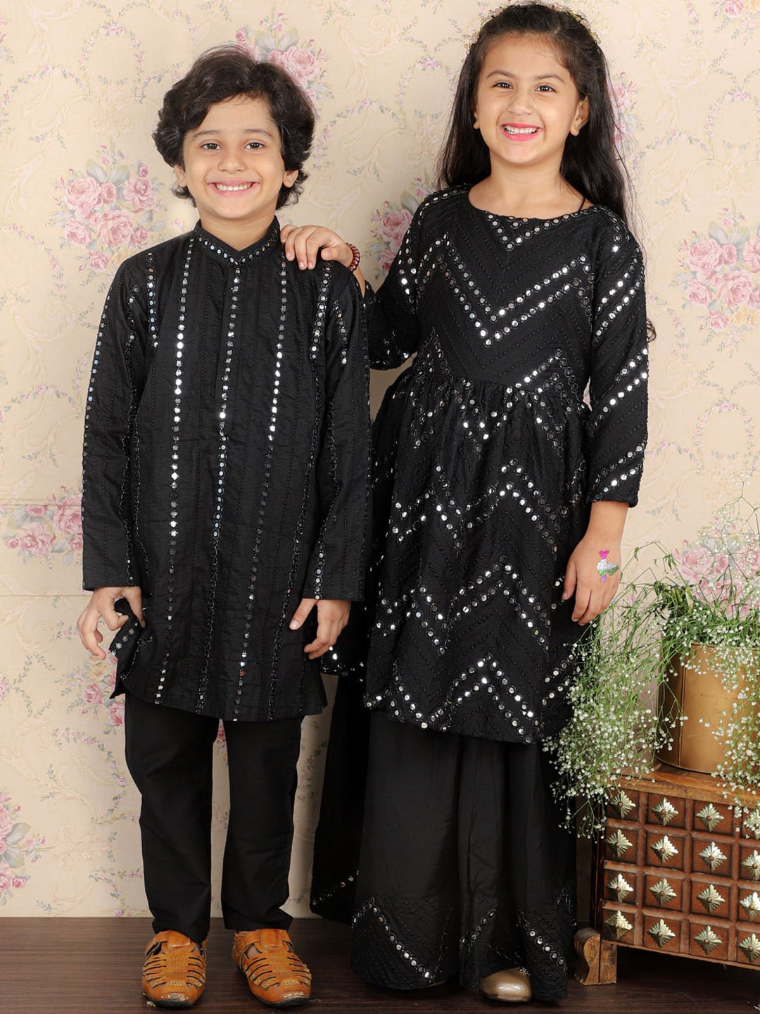 VASTRAMAY Boys Embroidered Band Collar Mirror Work Kurta With Pyjamas, Black