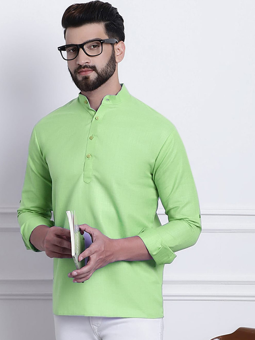 

SOJANYA Mandarin Collar Roll Up Sleeves Kurta, Green