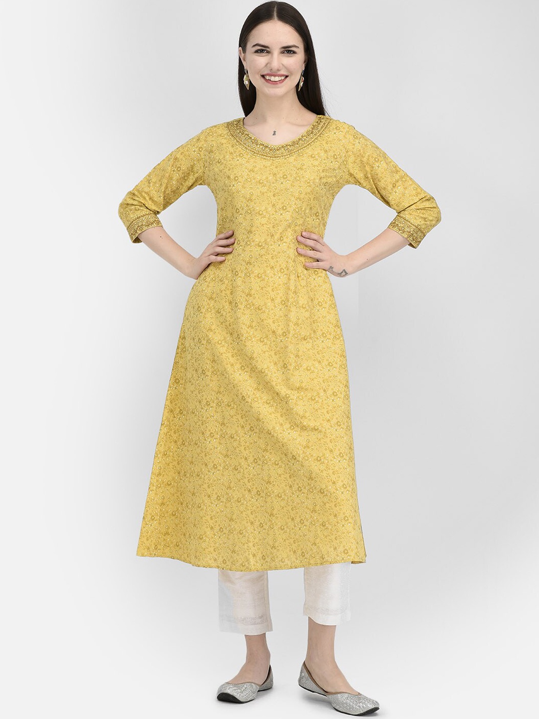 

Span Floral Motifs Three-Quarter Sleeves Thread Work Kurta, Yellow