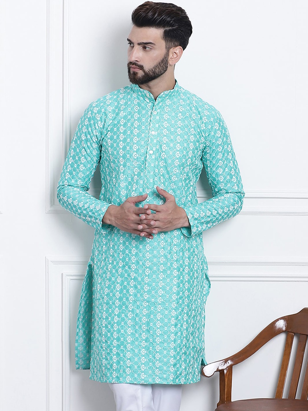 

SOJANYA Floral Embroidered Mandarin Collar Kurta, Green