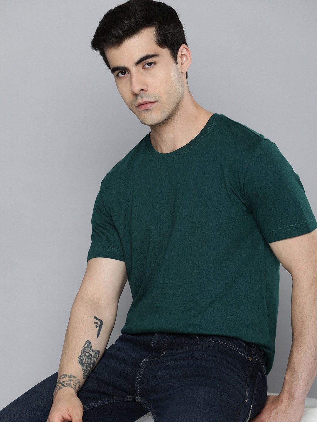 

Mast & Harbour Green Round Neck Regular Fit Cotton T-shirt