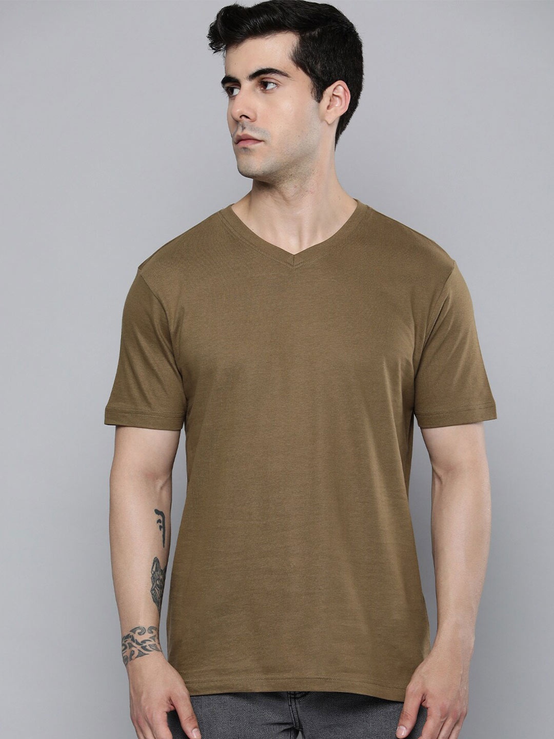 

Mast & Harbour Brown V-Neck Cotton T-shirt