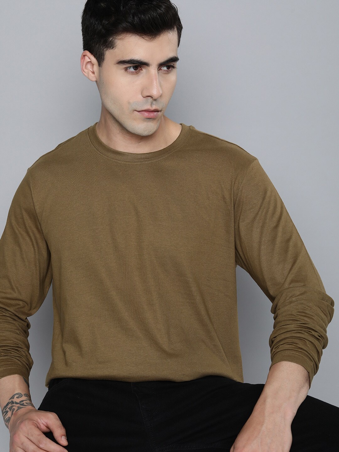 

Mast & Harbour Brown Round Neck Cotton T-shirt