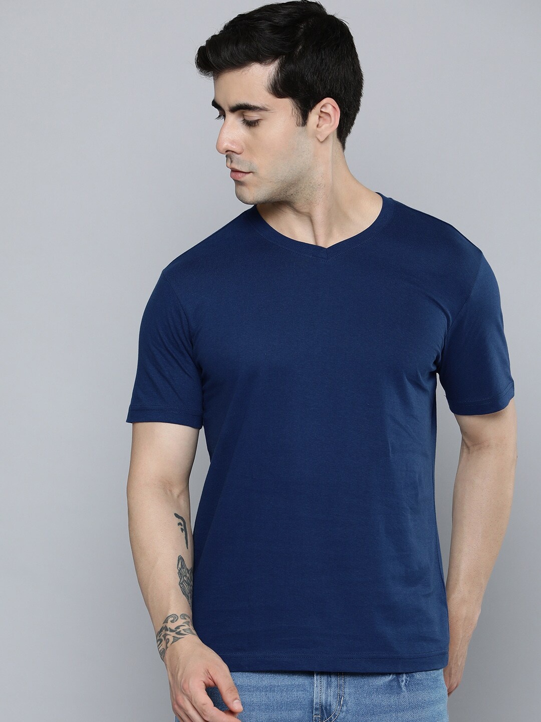 

Mast & Harbour Navy Blue V-Neck Short Sleeves Cotton T-shirt