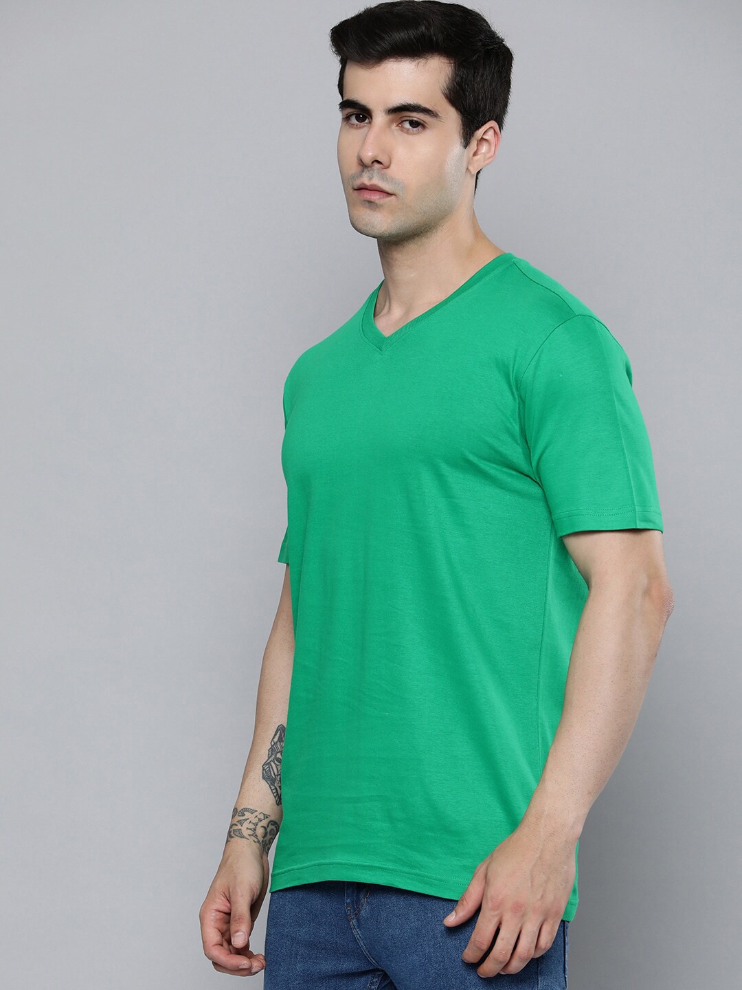 

Mast & Harbour Green V-Neck Cotton T-Shirt