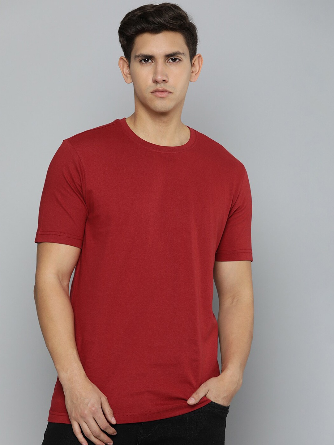 

Mast & Harbour Red Round Neck Regular Fit Cotton T-shirt