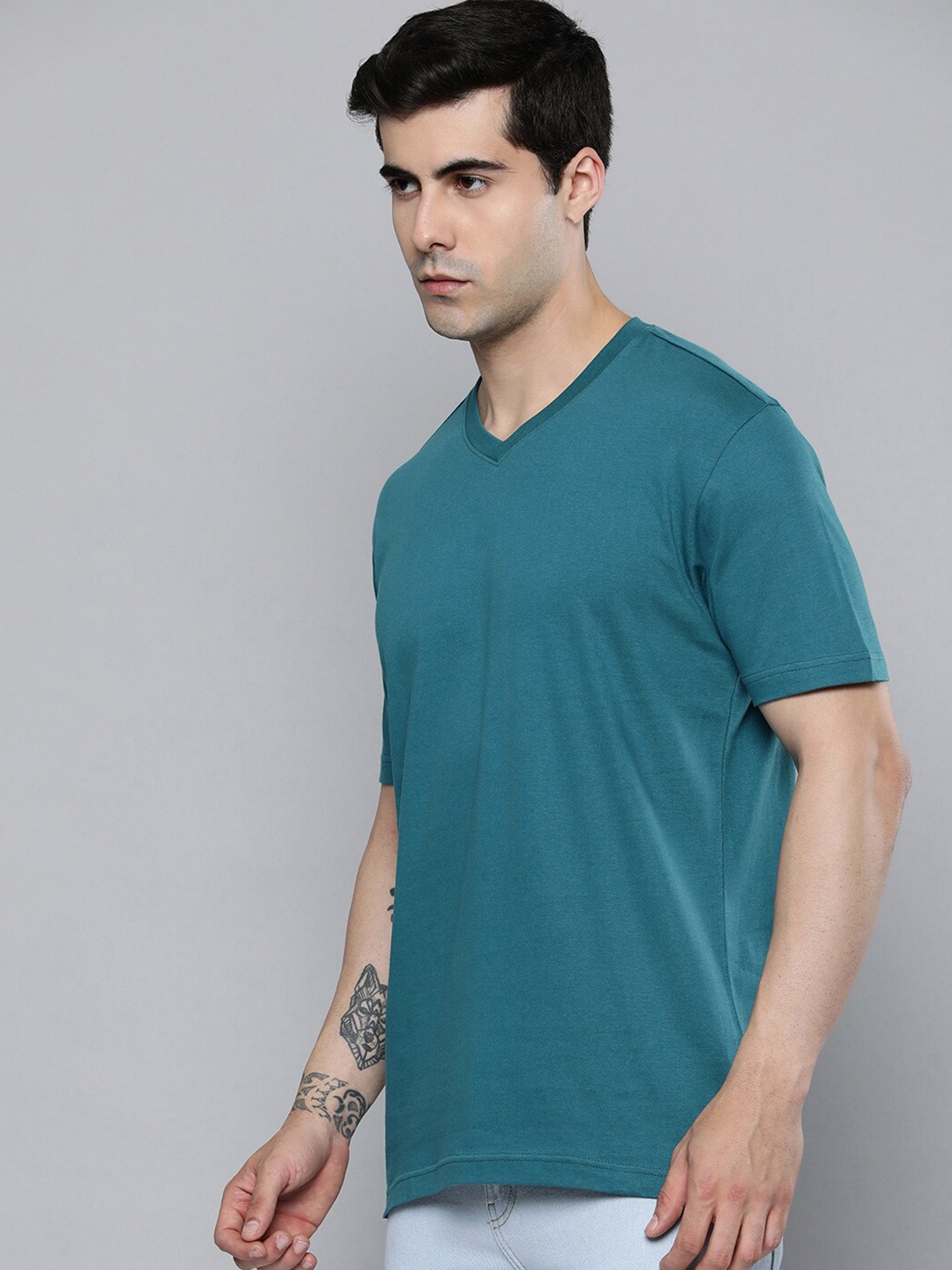 

Mast & Harbour Blue V-Neck Regular Fit Cotton T-shirt