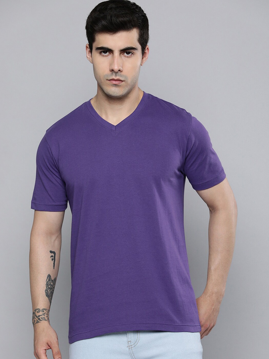 

Mast & Harbour Purple V-Neck Cotton Regular T-shirt