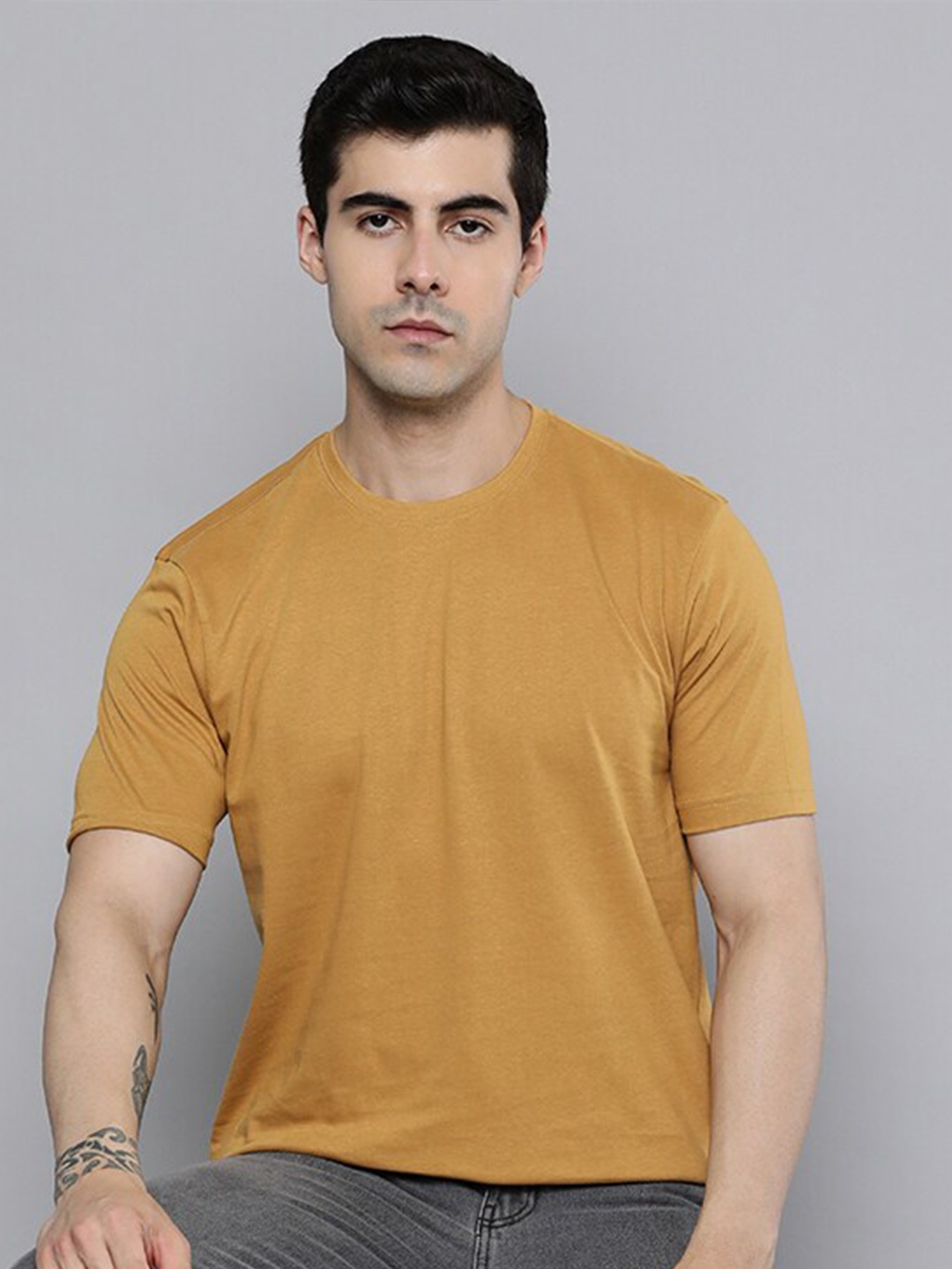 

Mast & Harbour Mustard Round Neck Cotton Regular T-shirt