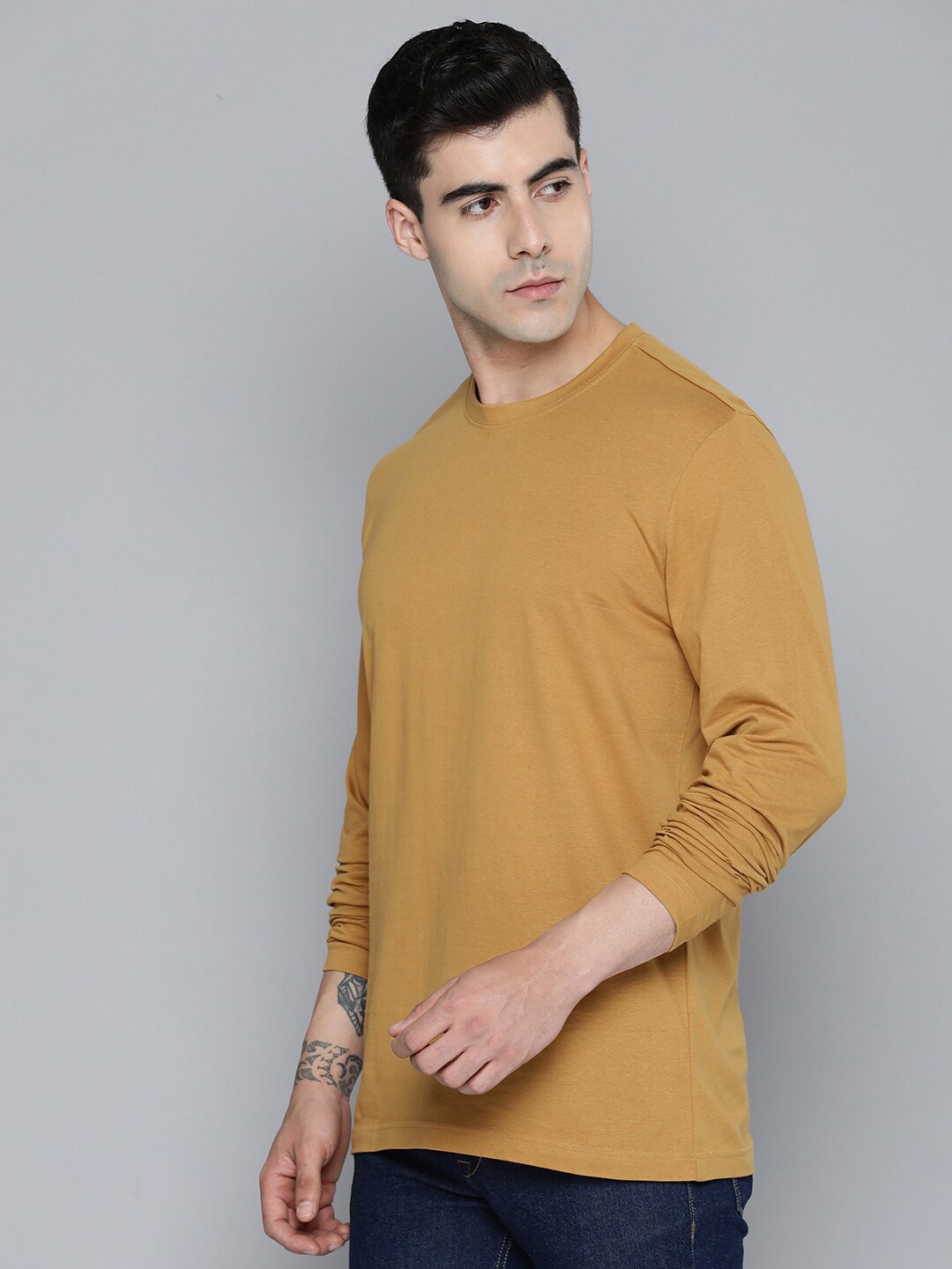 

Mast & Harbour Mustard Round Neck Cotton Regular T-shirt