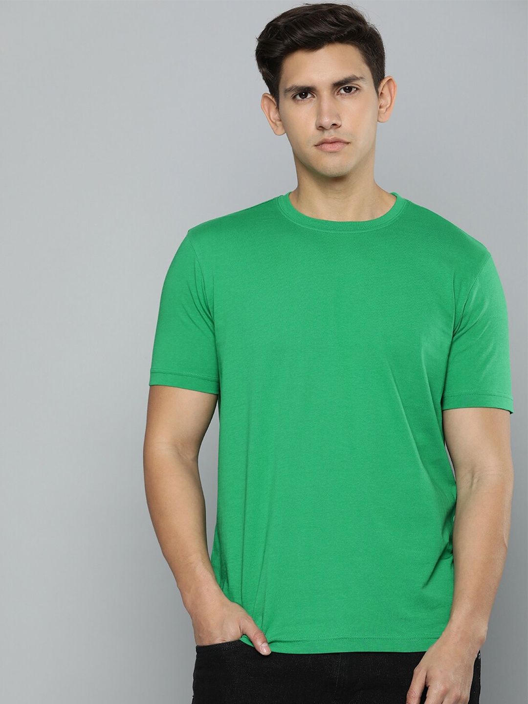 

Mast & Harbour Green Round Neck Cotton Regular T-shirt