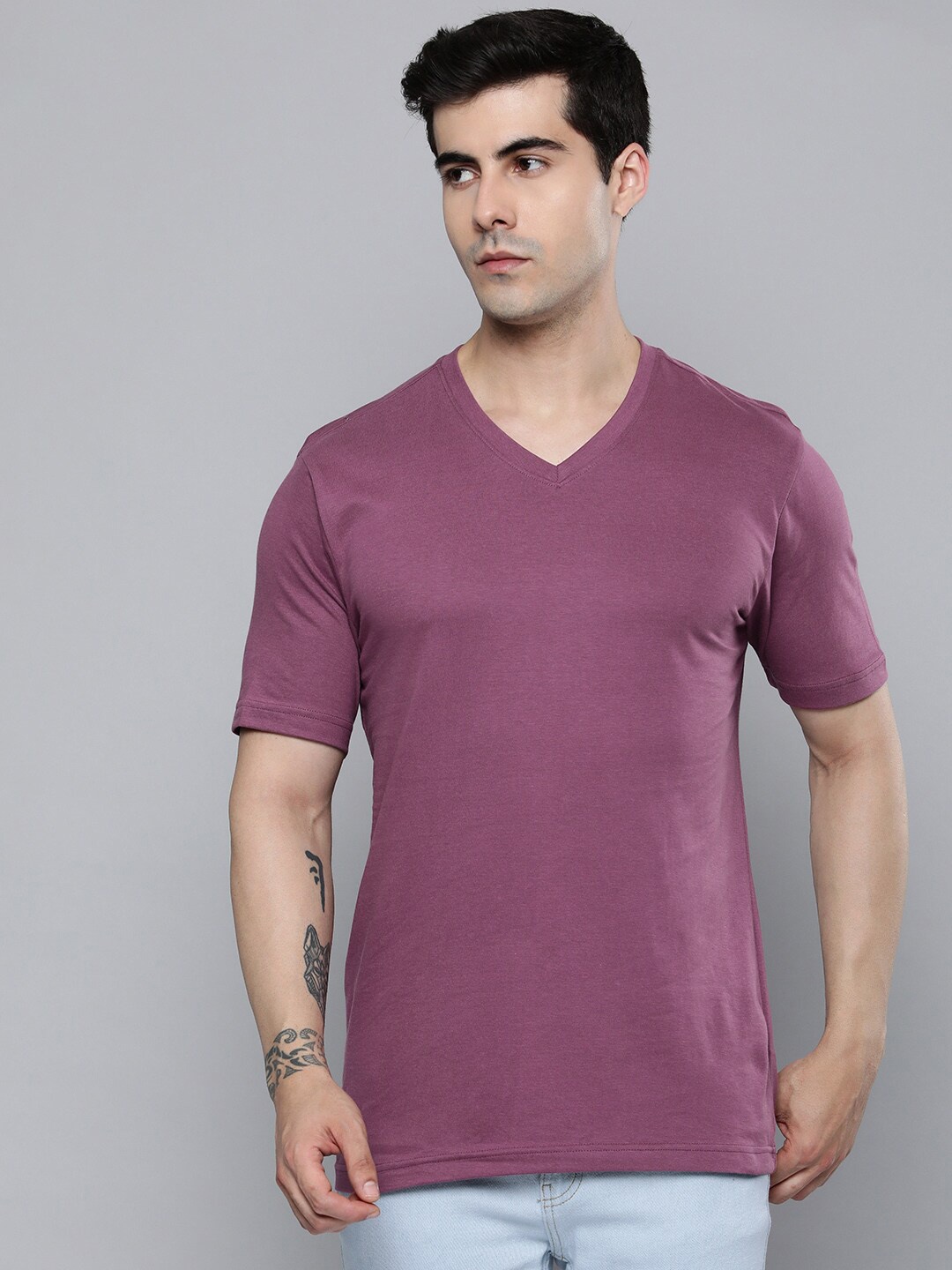 

Mast & Harbour Purple V-Neck Cotton Regular T-shirt