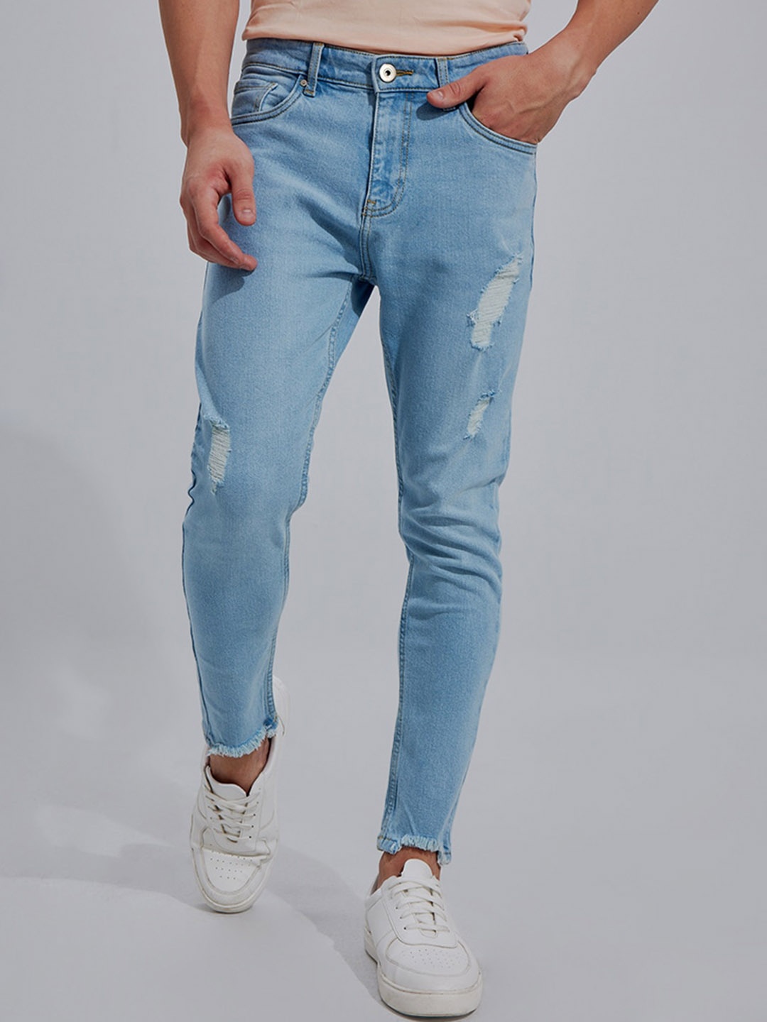 

Snitch Men Blue Skinny Fit Mildly Distressed Light Fade Jeans