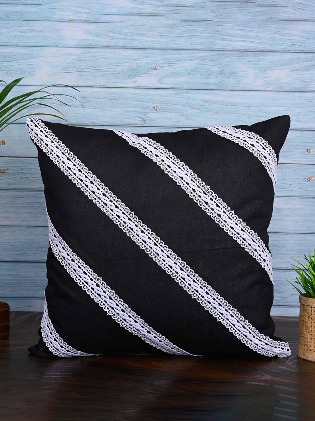 

OUSSUM Black & White 5 Pieces Diagonal Lace Cotton Square Cushion Covers