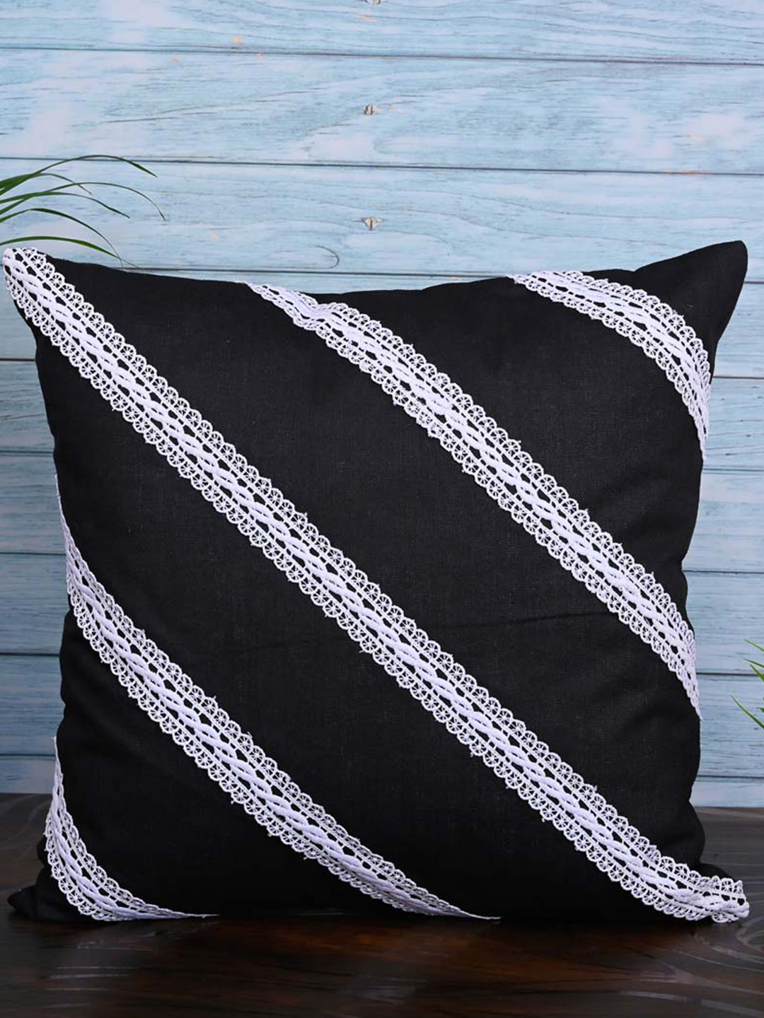 

OUSSUM Black & White 5 Pieces Diagonal Lace Cotton Square Cushion Covers