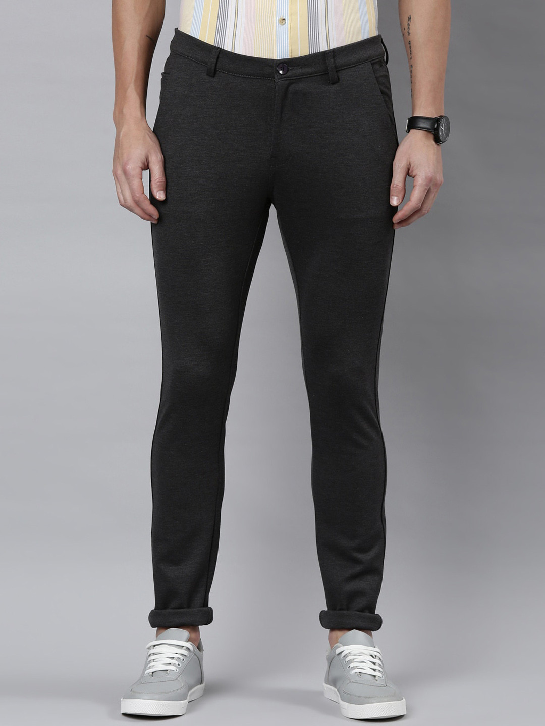 

Chennis Men Self Design Classic Slim Fit Easy Wash Trousers, Black