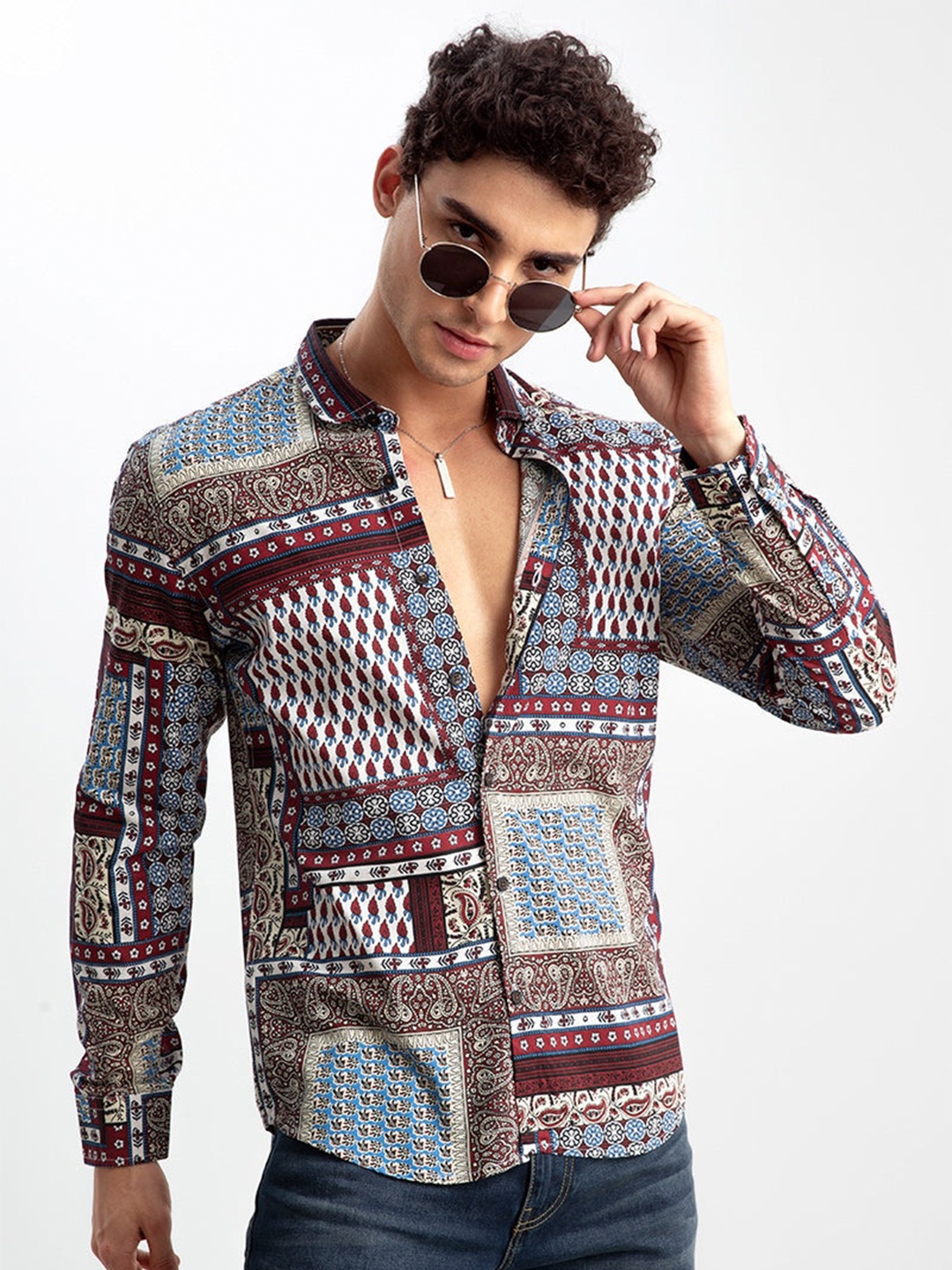 

Snitch Maroon Ethnic Motifs Printed Classic Slim Fit Opaque Casual Shirt