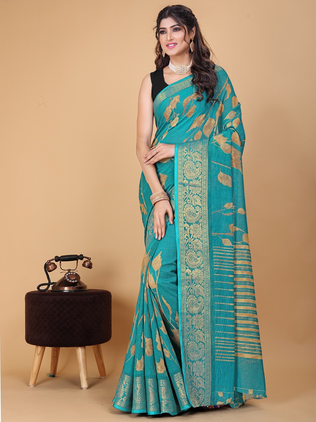 

KALINI Floral Printed Zari Saree, Teal
