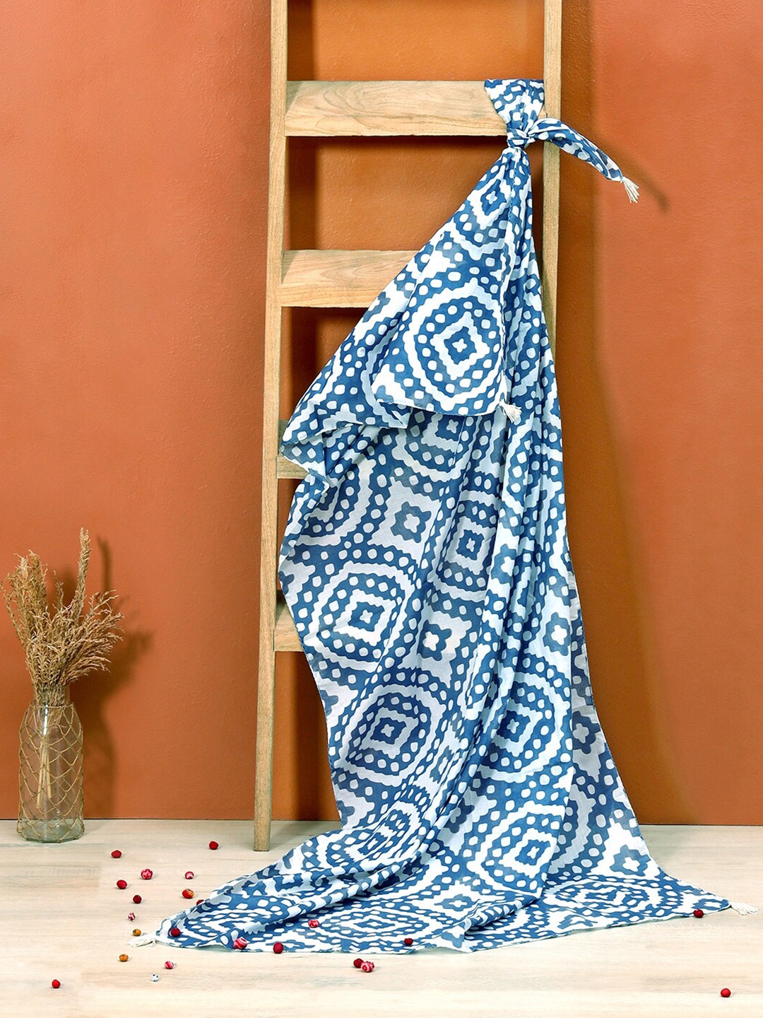 

Contrast Living Women Printed Cotton Scarf, Blue
