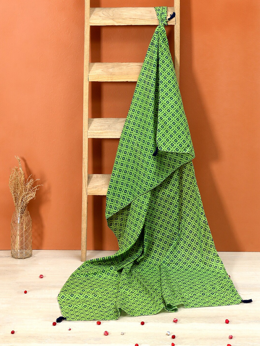 

Contrast Living Women Printed Cotton Scarf, Green