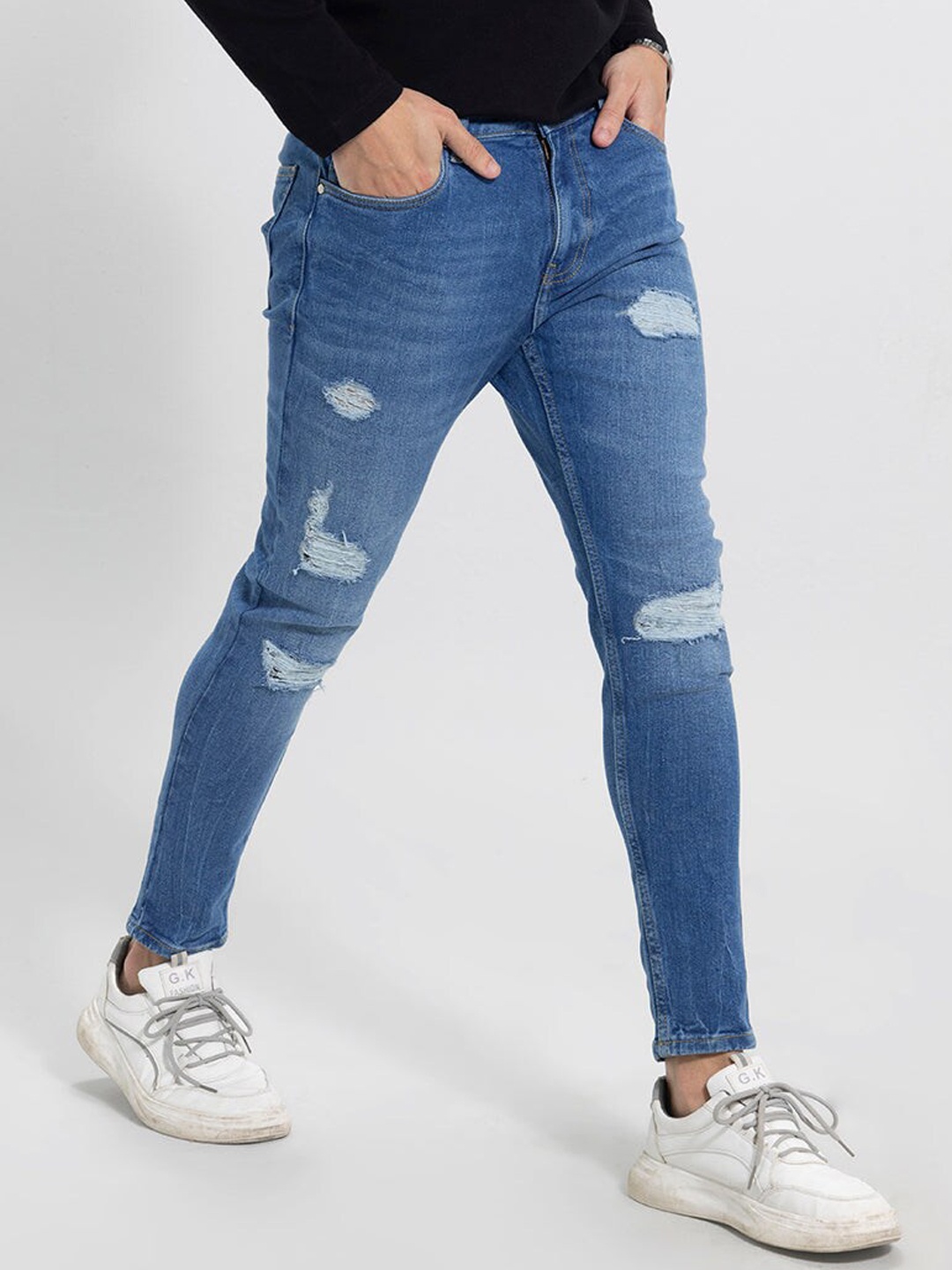 

Snitch Men Blue Skinny Fit Mildly Distressed Cotton Jeans