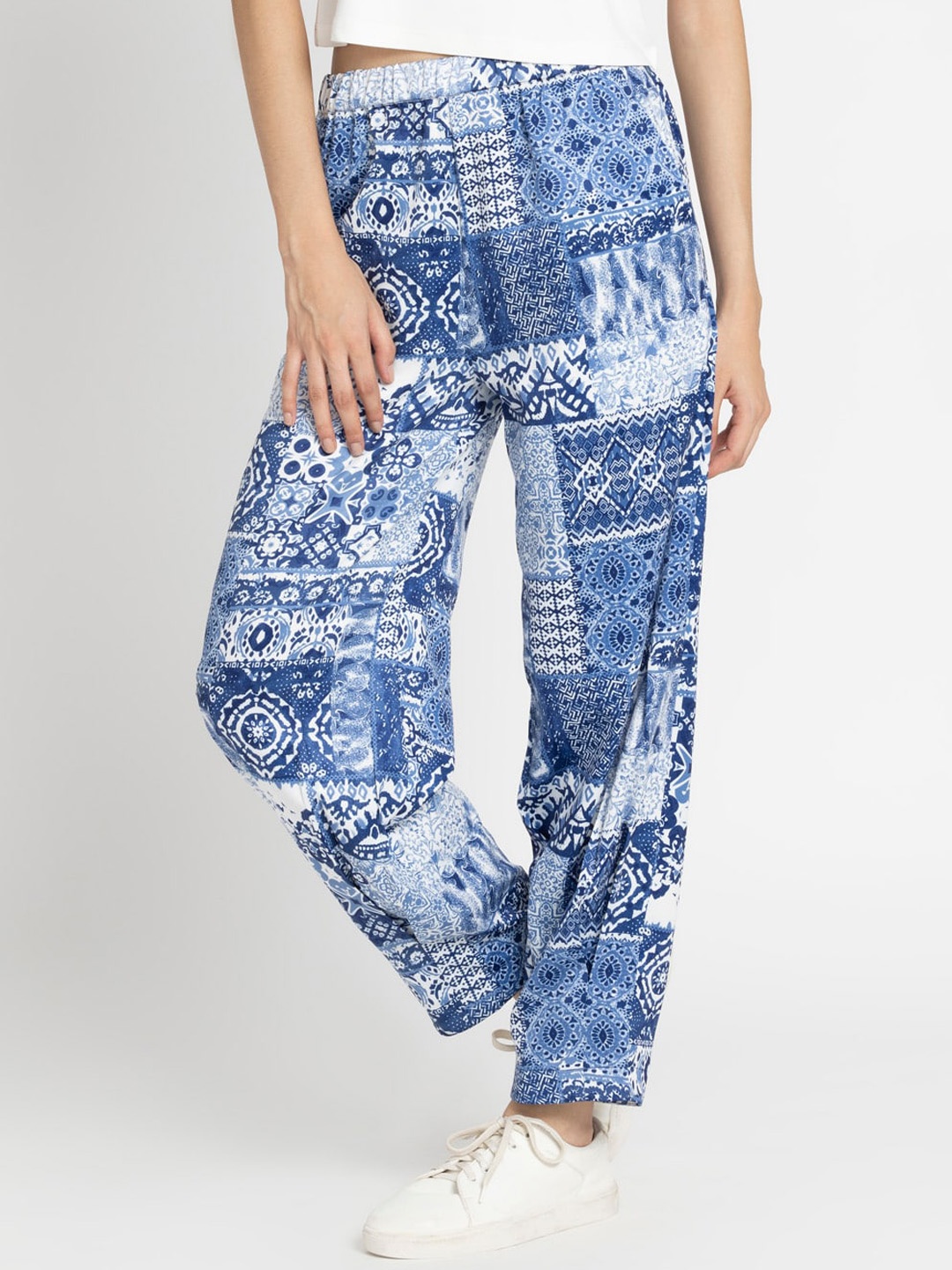 

SHAYE Women Ethnic Motifs Printed Smart Trousers, Blue