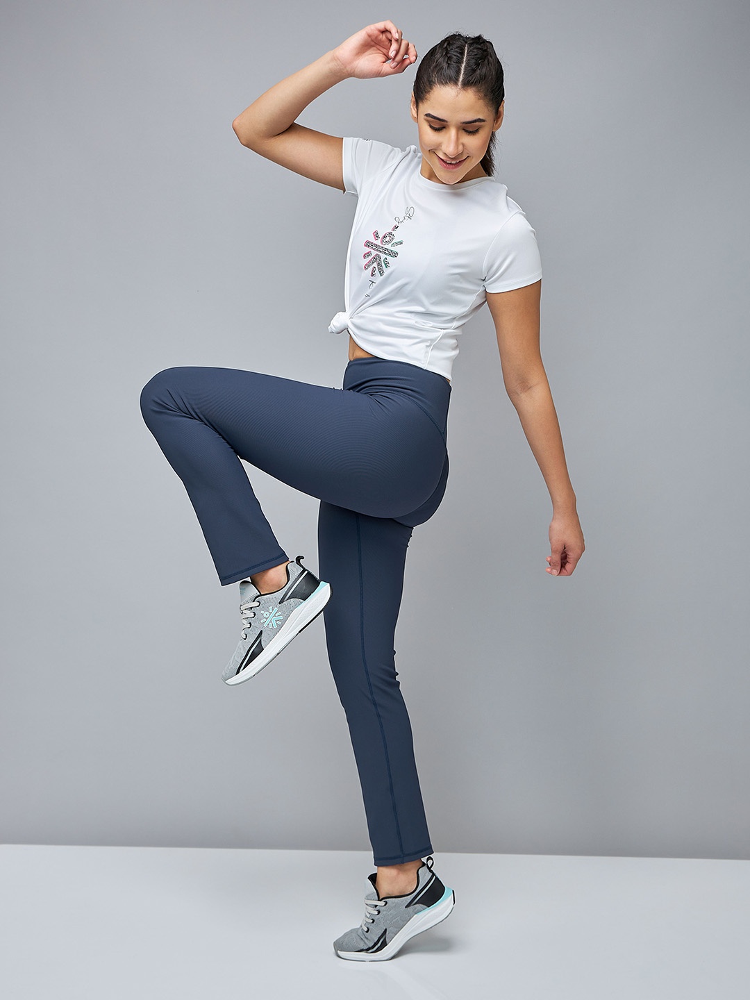 

Cultsport Solid High Waist Straight Pant, Navy blue
