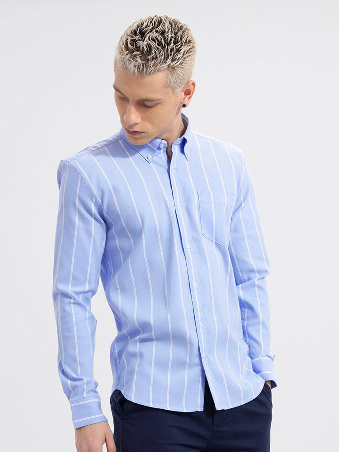 

Snitch Blue Classic Slim Fit Opaque Striped Cotton Casual Shirt, White