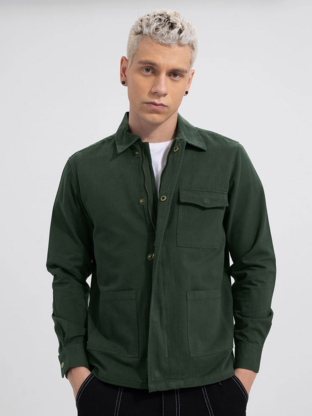 

Snitch Men Green Classic Slim Fit Cotton Casual Shirt