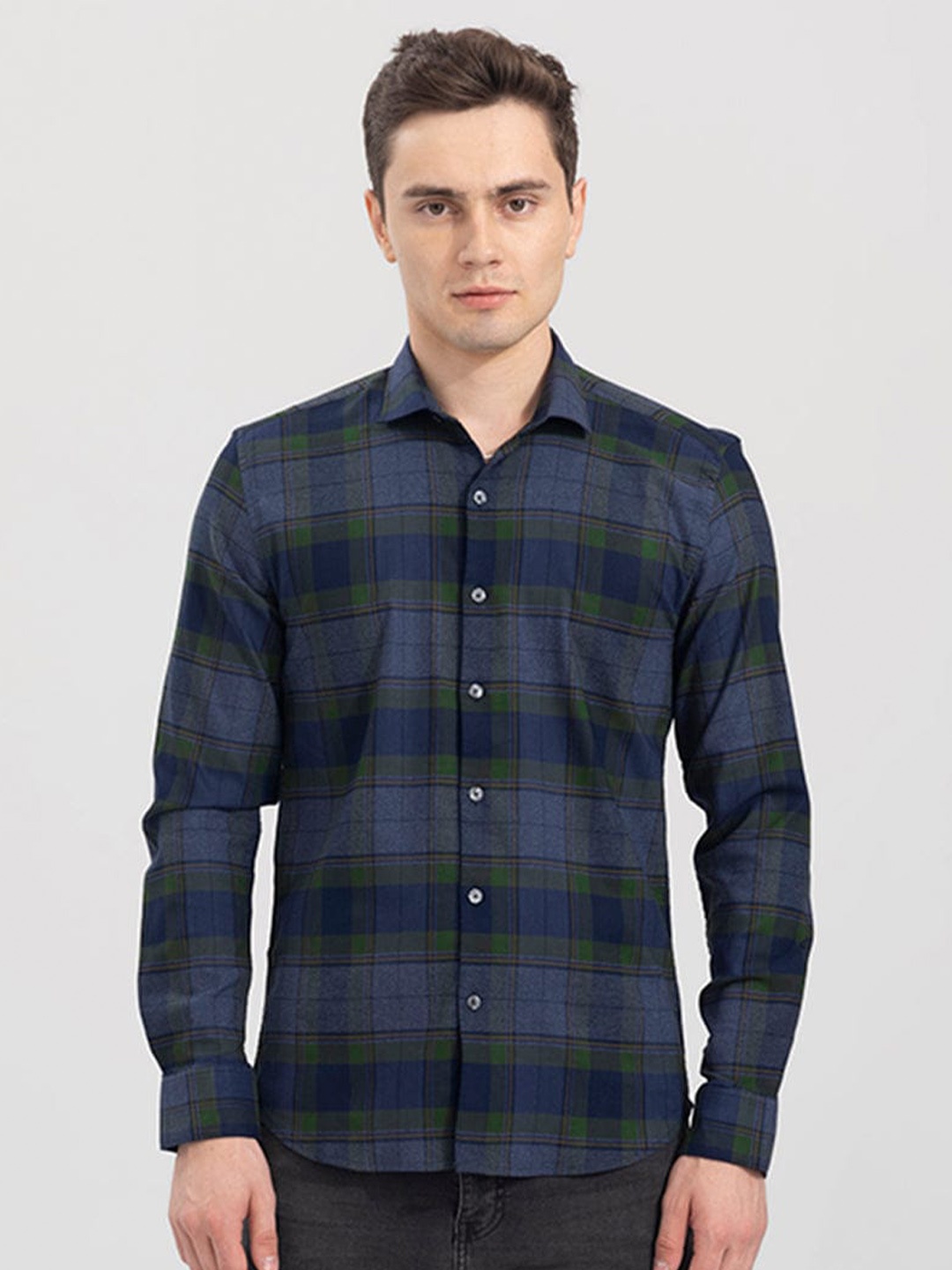 

Snitch Navy Blue Classic Checked Spread Collar Slim Fit Cotton Casual Shirt