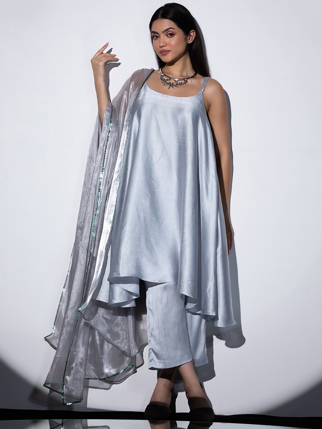 

Swtantra Striped Kurta With Palazzos & Dupatta, Grey