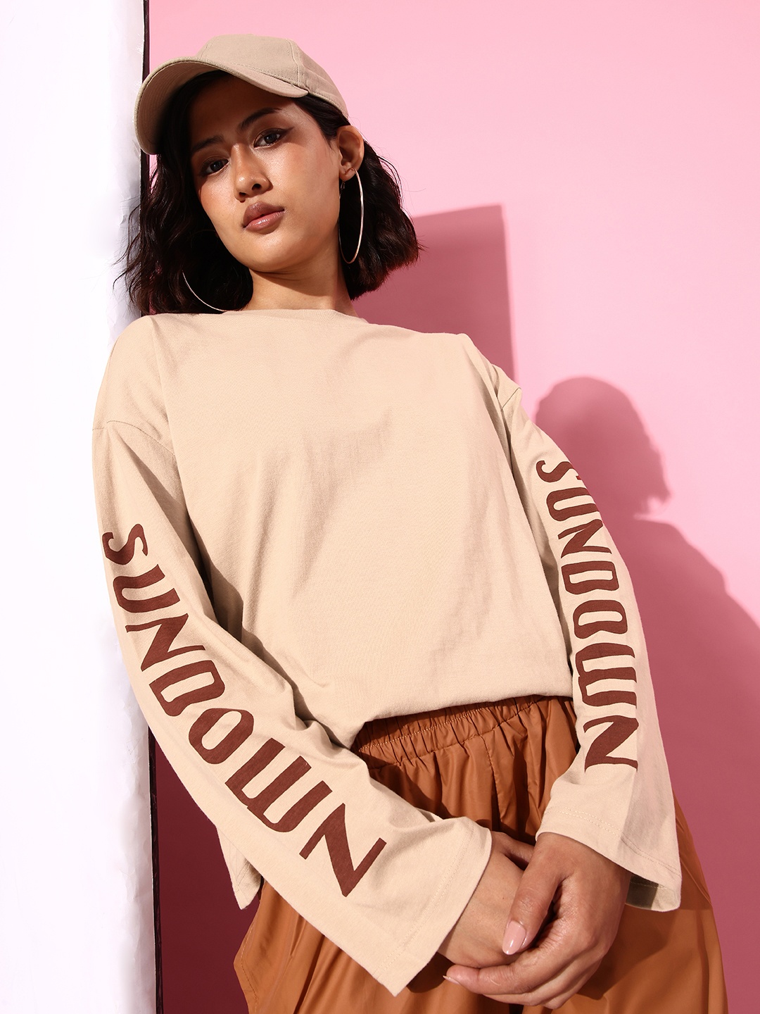 

The Roadster Life Co. Typography Printed Drop-Shoulder Sleeves T-shirt, Beige